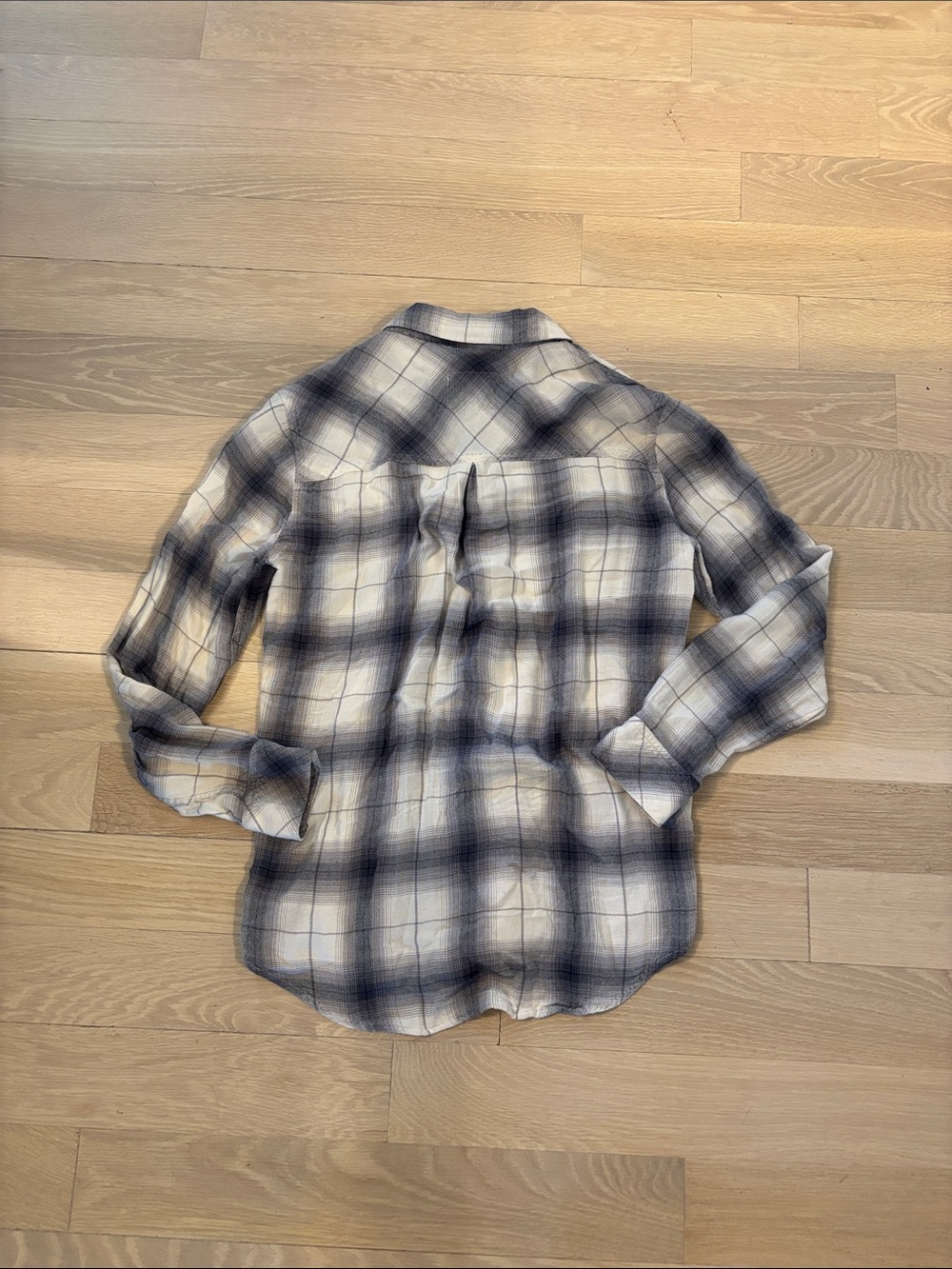 Rails Plaid Button down Long Sleeve - Picture 3 of 3